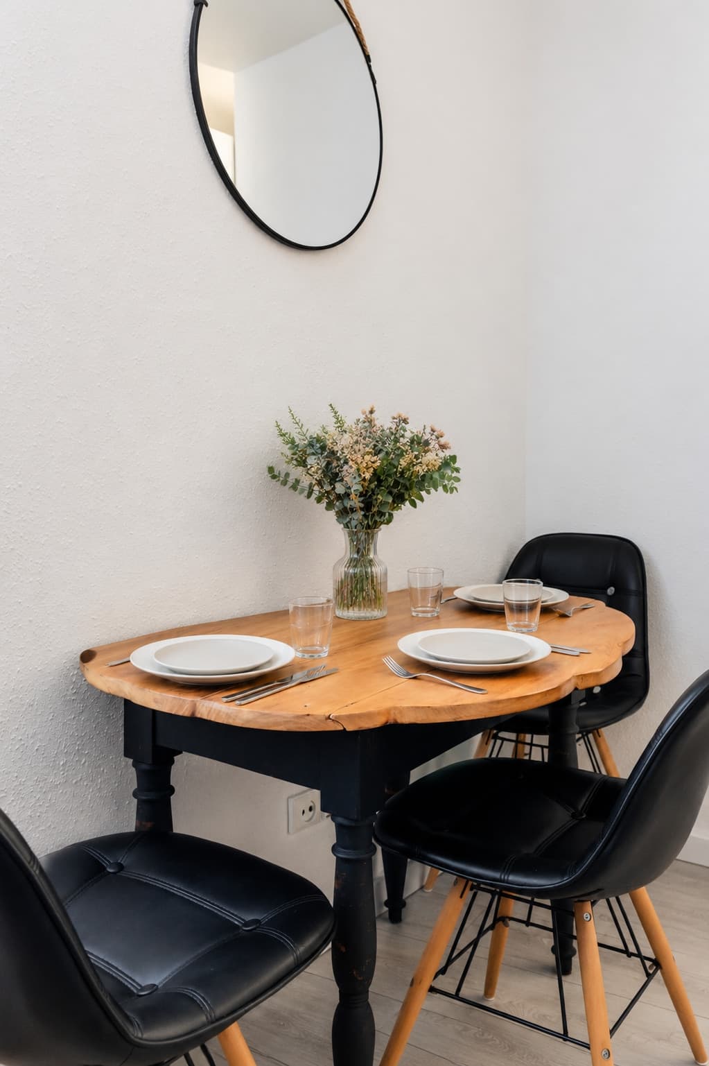 COLONNA — photo 1