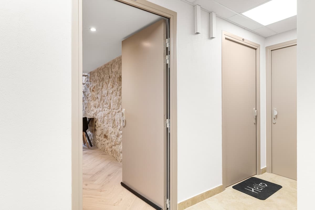 STONE LOFT, Nice — holiday rental French Riviera
